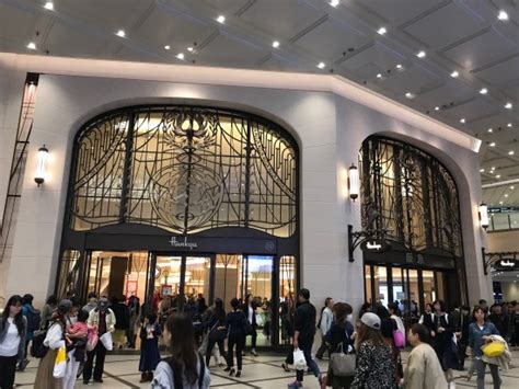 chanel hankyu umeda